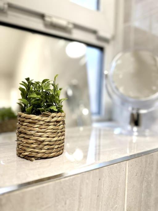 Quirky 3 Bedroom Flat In Shoreditch London Eksteriør bilde